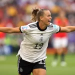Klara Bühl ist Deutschlands Fußballerin des Jahres